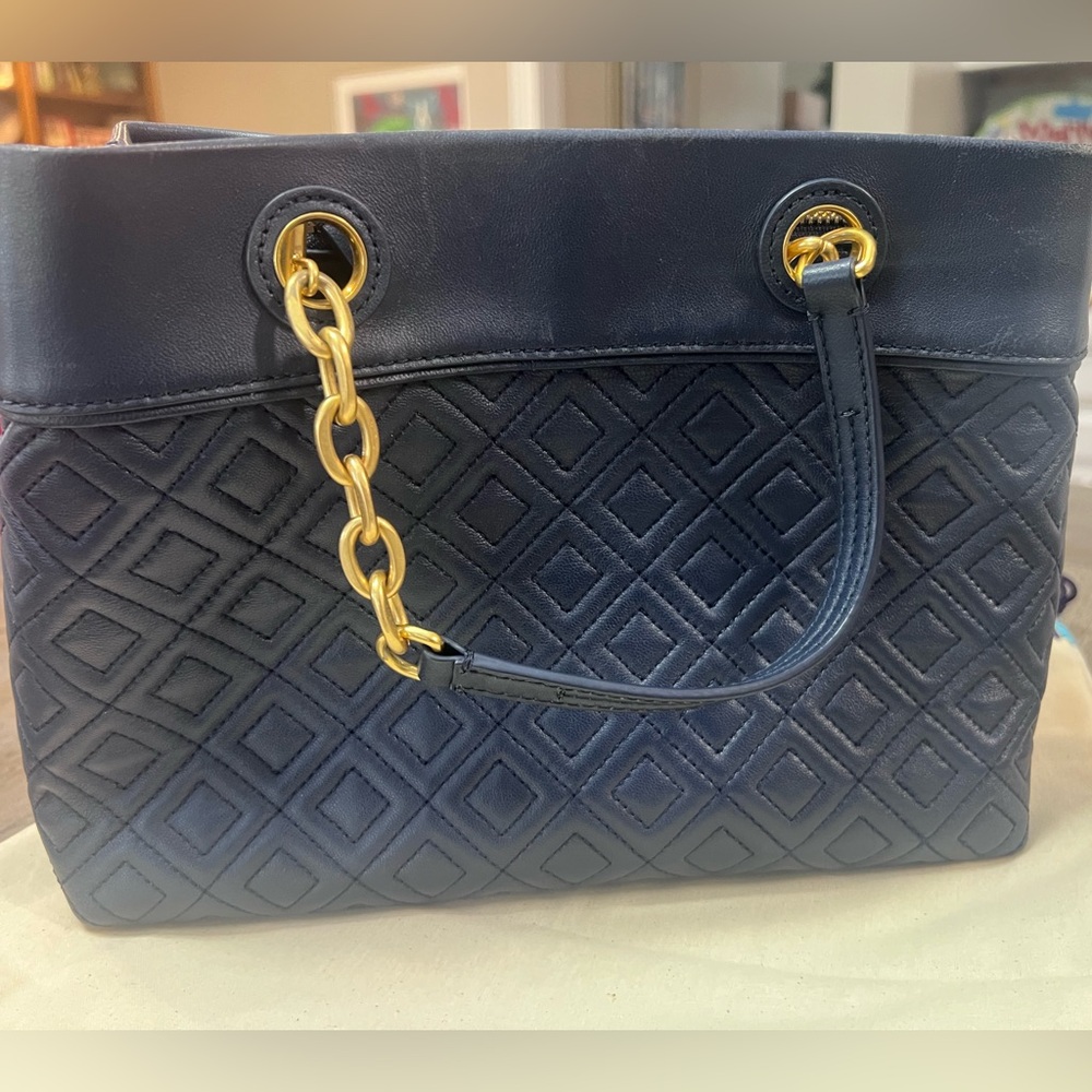 Tory Burch Fleming quilted handbag - Picture 4 of 14